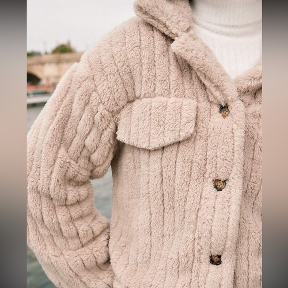 Fuzzy Jacket - Picture 4 of 9